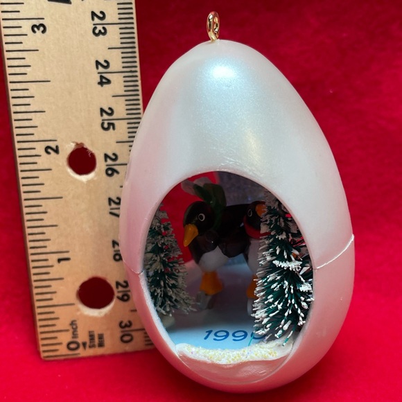 Penguin Hallmarks Ornament - Picture 3 of 7